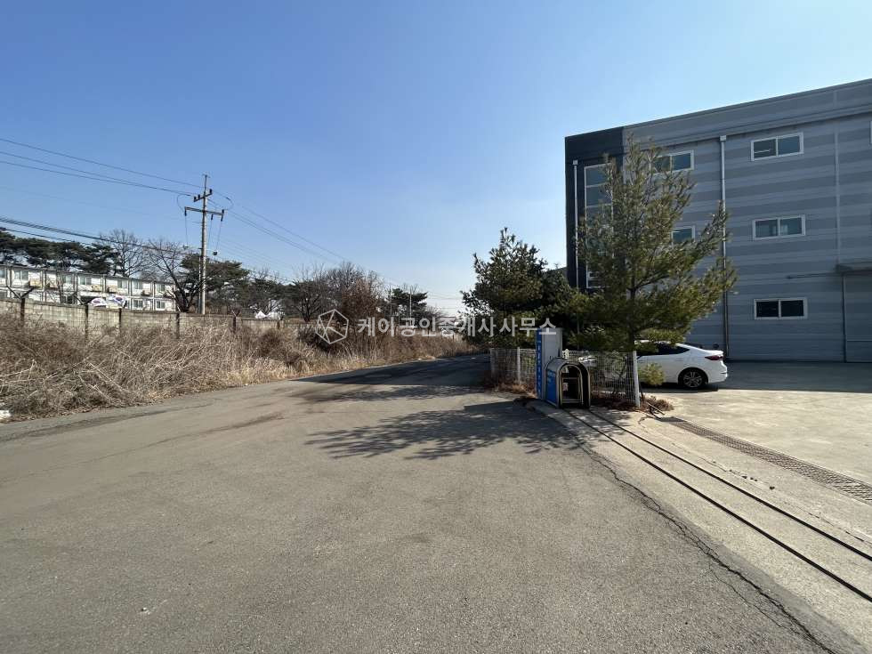 경기 고양일산동구 사리현동 일산동구 사리현동 사리현Ic 3분거리 넓은 단동마당 신축급 공장,창고 ,1,2종근생창고 월세 매물번호 10493 사진 2