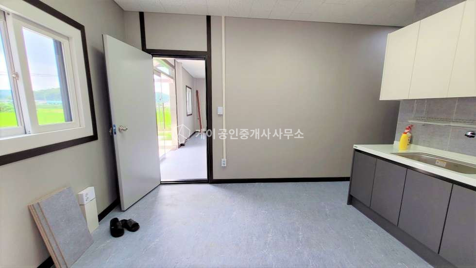 경기 김포시 월곶면 갈산리 월곶면 갈산리 2종근생 신축 2개동+사무동 매매 매매 매물번호 10374 사진 8