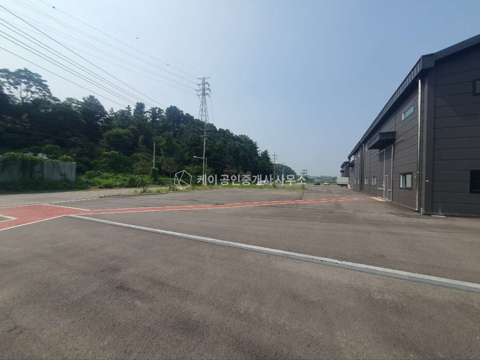 경기 파주시 월롱면 능산리 1동 산단IC4분 57p 1종근생소매 대형마당 단독사용 신축급 창고 매매 매매 매물번호 10234 사진 12