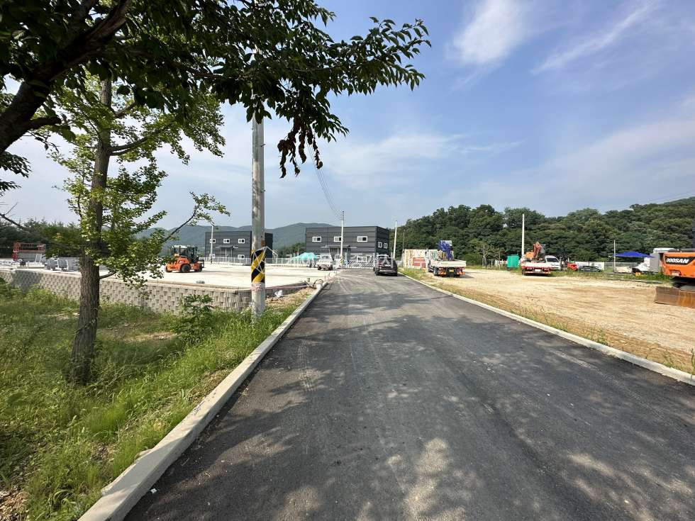 경기 파주시 광탄면 용미리 1동 파주시 광탄면 용미리 40평X2동 단독마당 신축 2종근생 창고 일괄임대 월세 매물번호 10230 사진 9