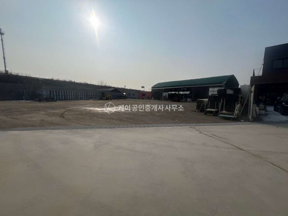 경기 고양일산동구 사리현동 주건축물제1동 사리현동 초특대형 잡종지 야적장 총 956평, 21년식 2층 창고 매매 매매 매물번호 10539 사진 16