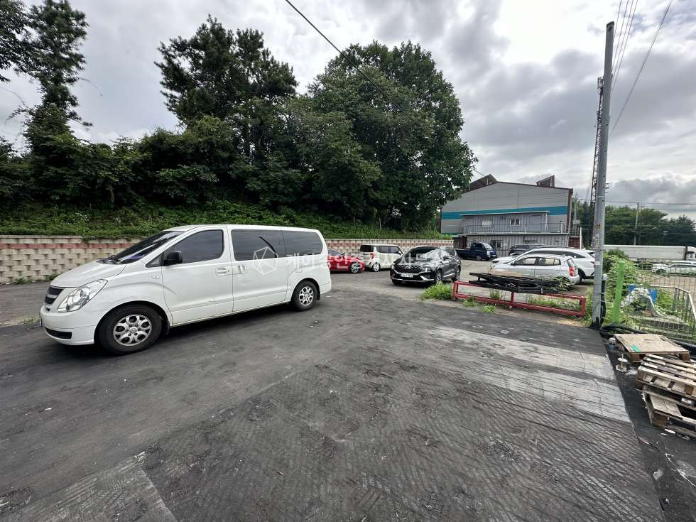 경기 고양일산동구 지영동 3동 일산동구 지영동 설문Ic 내부사무실 관리잘된 제조업 등록가능한 100평 공장 창고 월세 매물번호 10195 사진 9