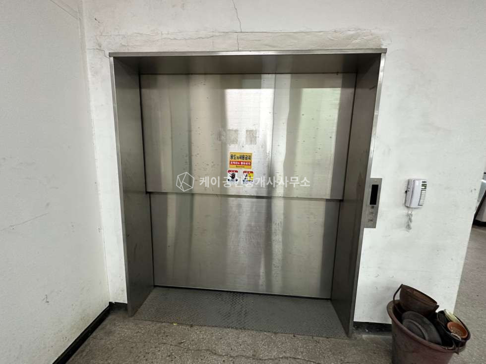 경기 고양일산동구 사리현동 일산동구 사리현동 6차선 도로 바로 접하고 사리현Ic 2분거리 대형마당 창고(2층) 월세 매물번호 10025 사진 6