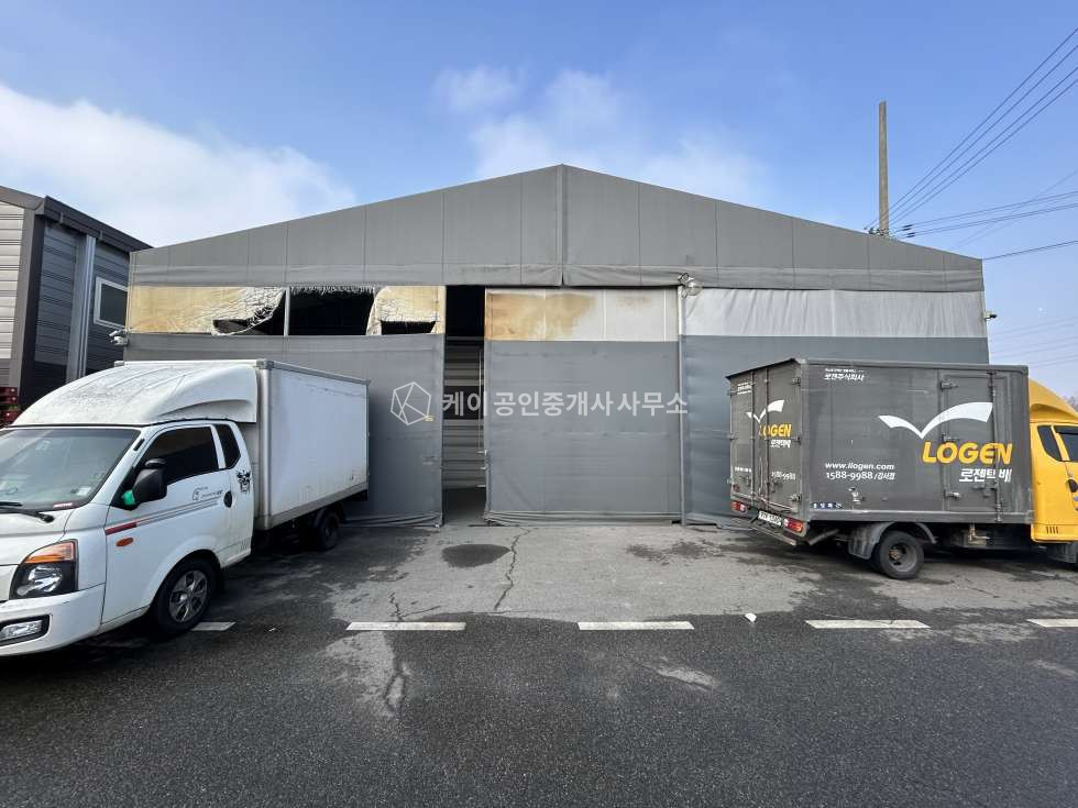 경기 고양일산동구 성석동 제4동 실평 150평, 넓은공동마당, 츄레라 진입가능 월세 매물번호 10550 사진 1