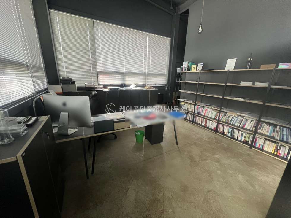 경기 파주시 상지석동 2층 건물에 2층 60평임대, 통임대 가능,대로변접 위치 좋음 월세 매물번호 10626 사진 9