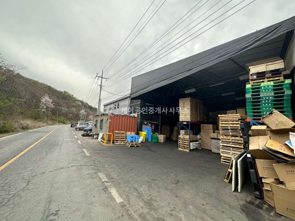 경기 파주시 조리읍 뇌조리 1동 파주 조리읍 뇌조리 도로변에 바로 접하고 50평X3동 2종근생 창고 일괄 매매 매매 매물번호 10106 사진 7