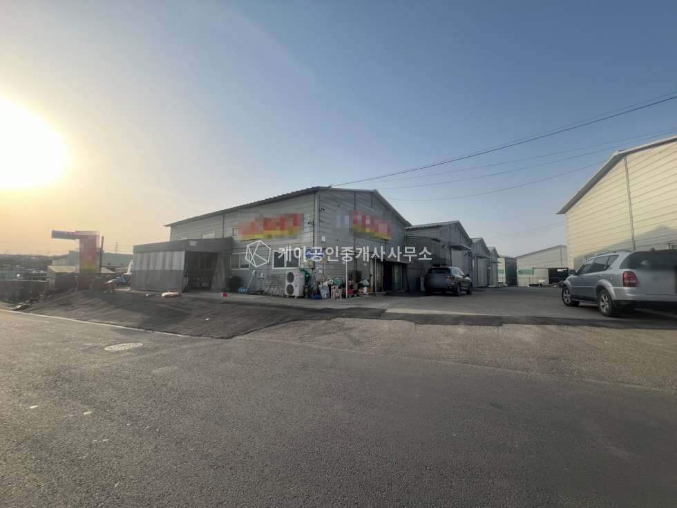 경기 파주시 조리읍 능안리 직관연결, 식품공장 가능,삼거리 코너 위치, 8개동 임차완료, 명도 협의 매매 매물번호 10669 사진 14