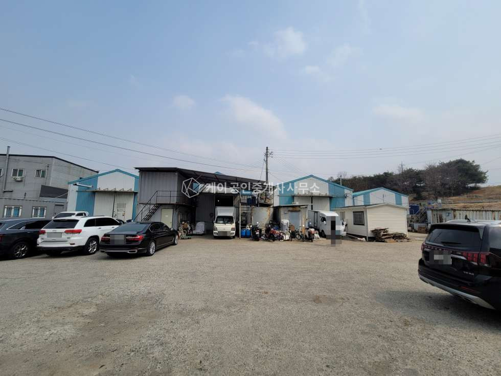 경기 파주시 조리읍 능안리 조리읍 대지1,002평, 연면적 381평 공장 매매, 총8개동, 전력120kw, 넓은마당, 투자가치 훌륭 매매 매물번호 10645 사진 3