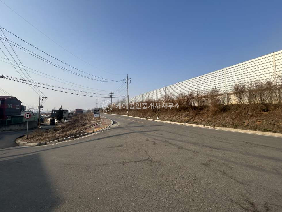 경기 고양일산동구 성석동 실평150평, 츄레라진입가능, 2종근생제조 월세 매물번호 10683 사진 8
