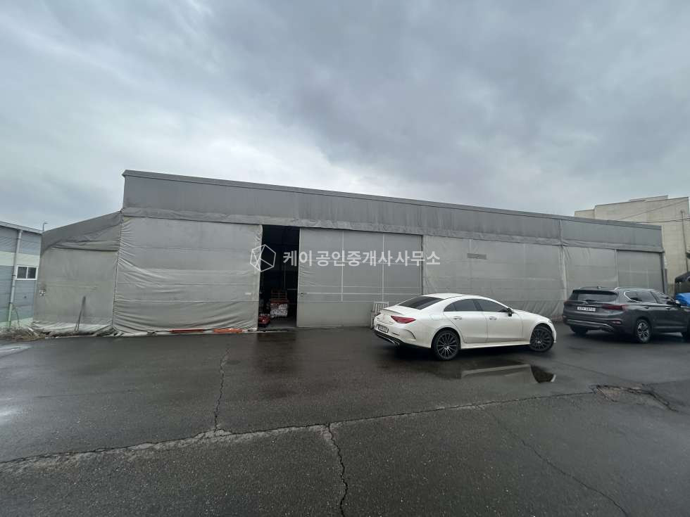 경기 고양일산동구 문봉동 가동 실평 241평, 츄레라진입가능, 단독마당, 민원없음 월세 매물번호 10686 사진 3