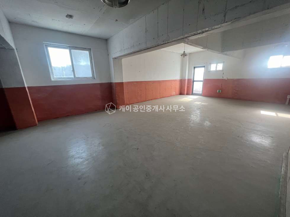 경기 김포시 대곶면 송마리 공장동 535평, 사무동 68평, 대형 공장, 전 차량 진입가능, 즉시입주 가능 월세 매물번호 10692 사진 12