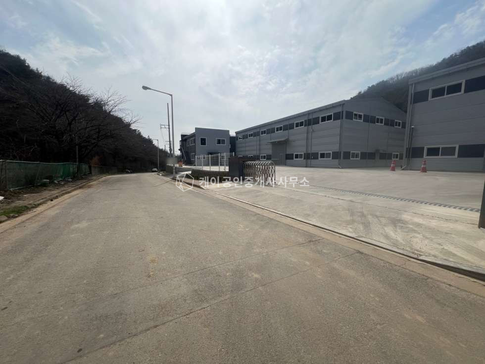 경기 김포시 대곶면 약암리 공장 290평, 사무실 22평, 뒷마당까지 활용 가능한 신축공장 월세 매물번호 10696 사진 12