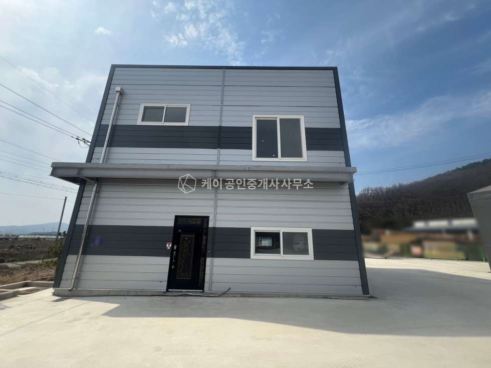 경기 김포시 대곶면 약암리 초대형단독마당, 40피트 트레일러 회차가능, 신축급 관리 잘되어 있는 공장 월세 매물번호 10694 사진 6