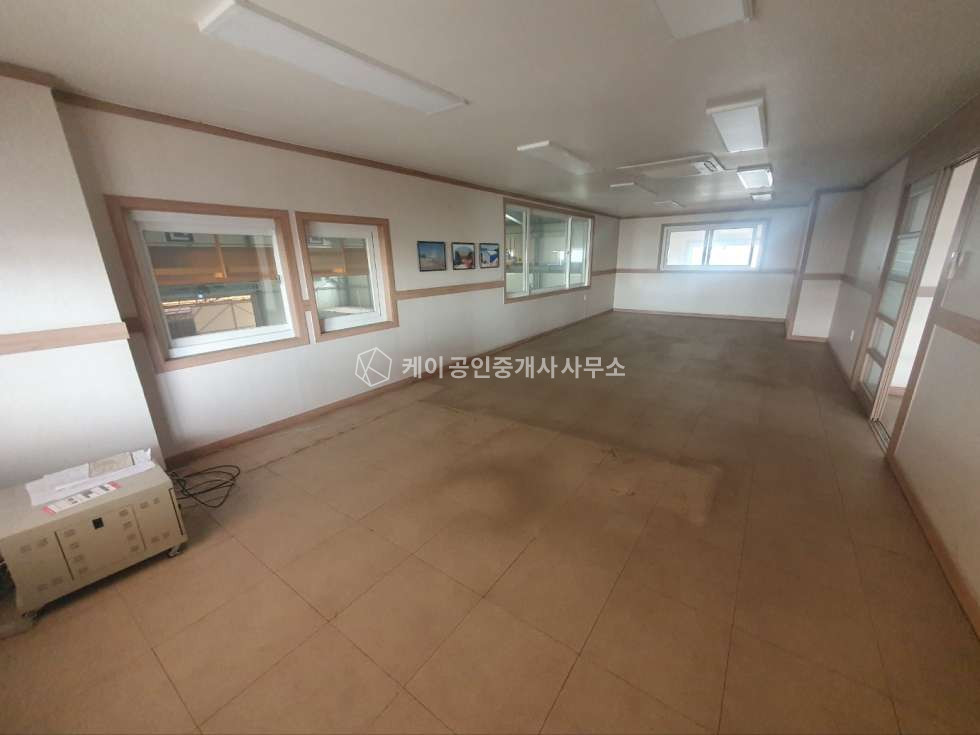 경기 김포시 대곶면 약암리 호이스트 많은 대형공장, 가설 약400평, 텐트하우스 시공, 사무실O 매매 매물번호 10698 사진 7