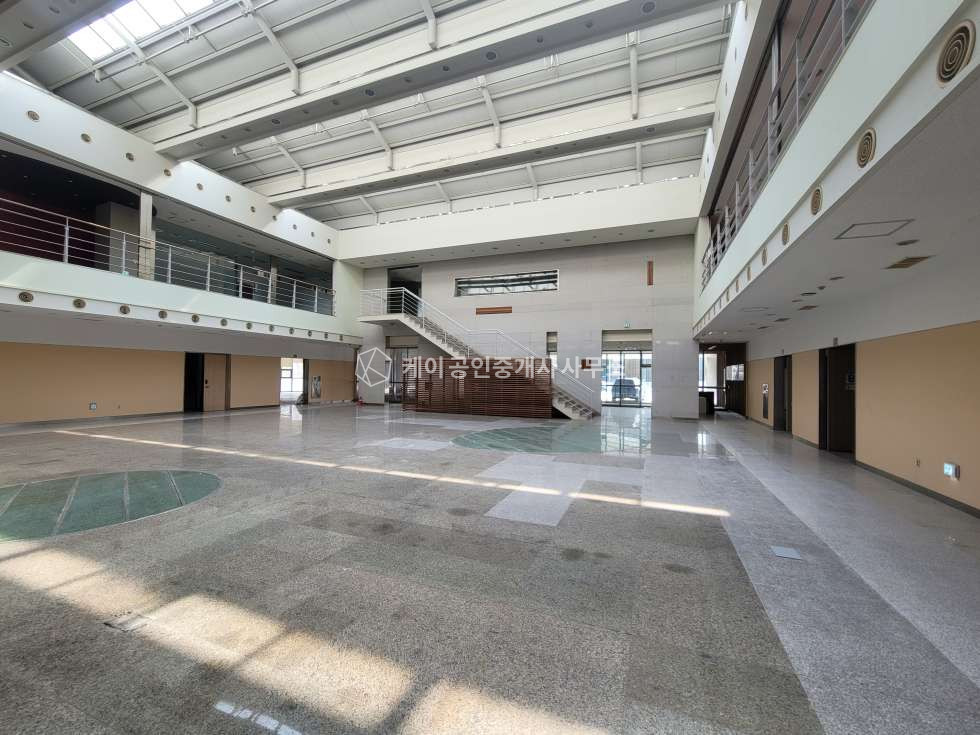 경기 파주시 문발동 문발동 출판단지내, 연1100평 건물 통임대, 전력 500kw, 대중교통 이용 월세 매물번호 10729 사진 2