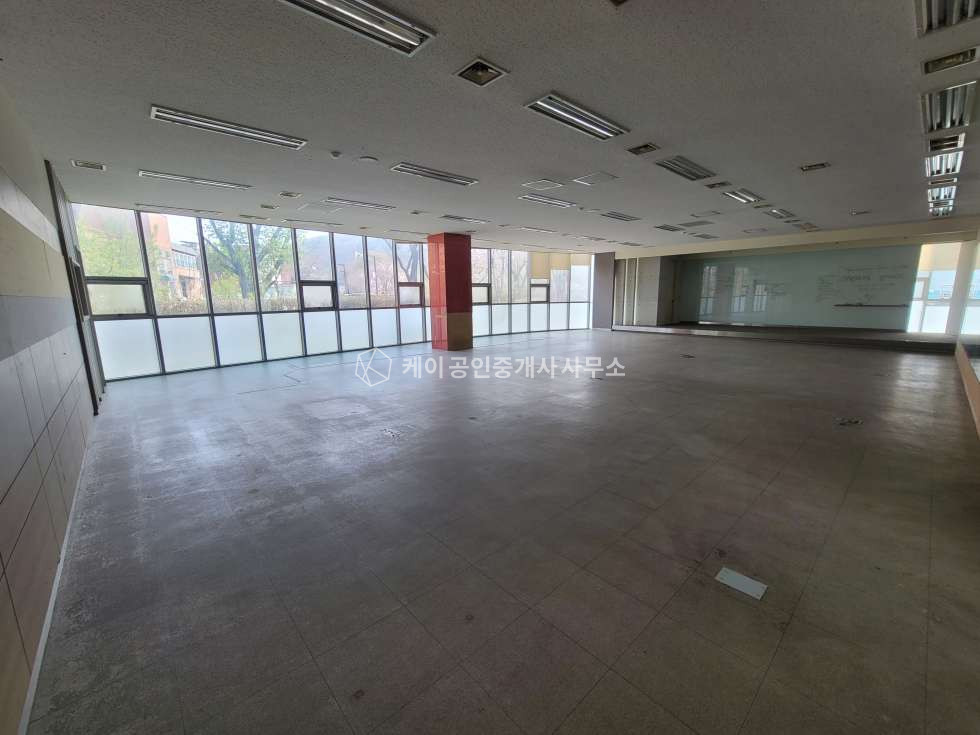 경기 파주시 문발동 문발동 출판단지내, 연1100평 건물 통임대, 전력 500kw, 대중교통 이용 월세 매물번호 10729 사진 11
