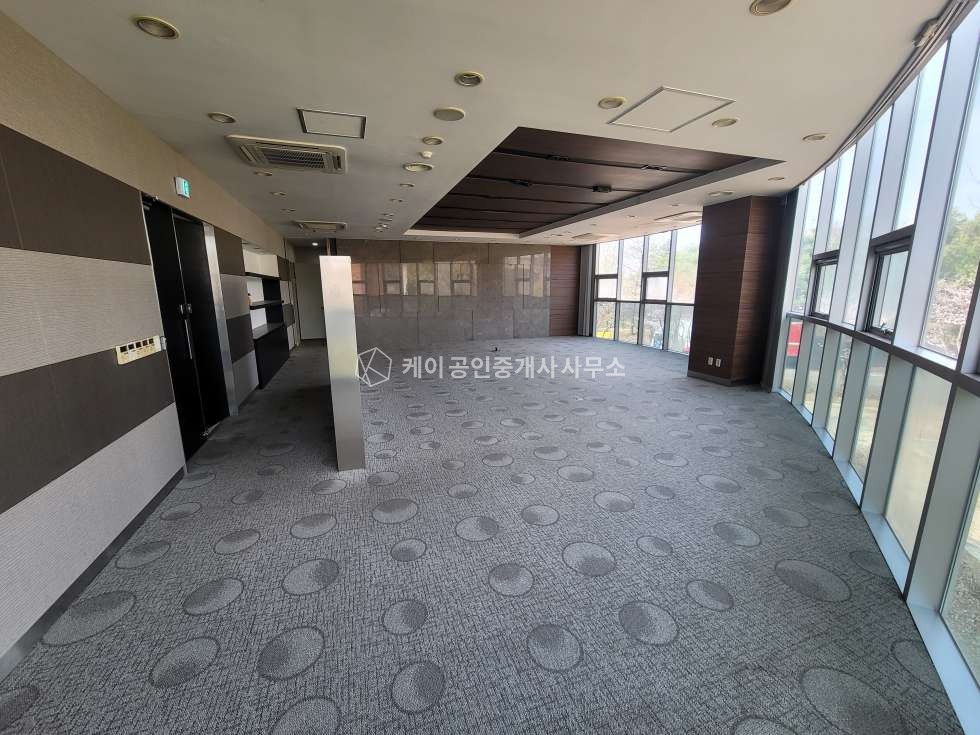 경기 파주시 문발동 문발동 출판단지내, 연1100평 건물 통임대, 전력 500kw, 대중교통 이용 월세 매물번호 10729 사진 13