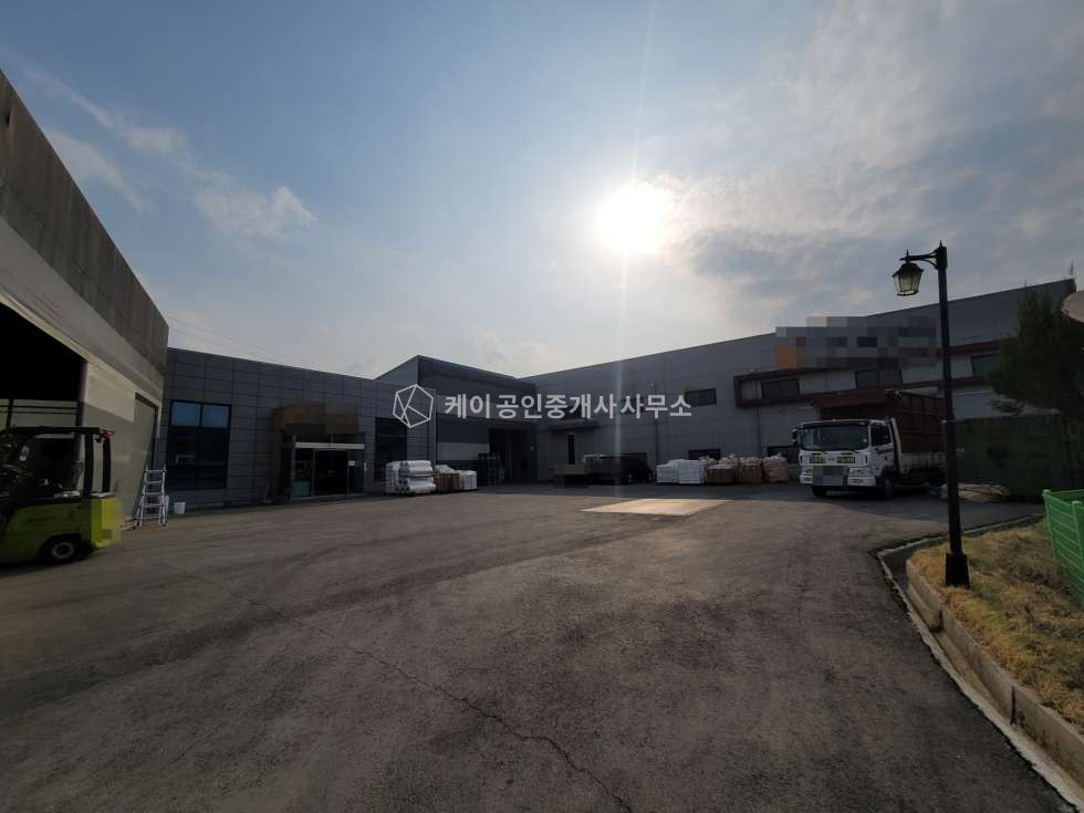 경기 파주시 탄현면 축현리 자유로 10분이내, 2차선도로 인접, 연250평 자원순환관련시설, 40피트 츄레라 진입가능, 투자가치! 매매 매물번호 10744 사진 3