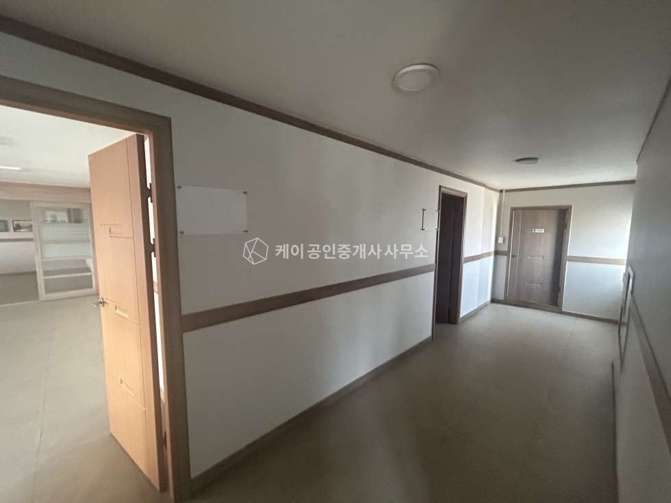 경기 김포시 대곶면 약암리 호이스트O 사무실O 가성비 사옥형 공장임대 월세 매물번호 10793 사진 8