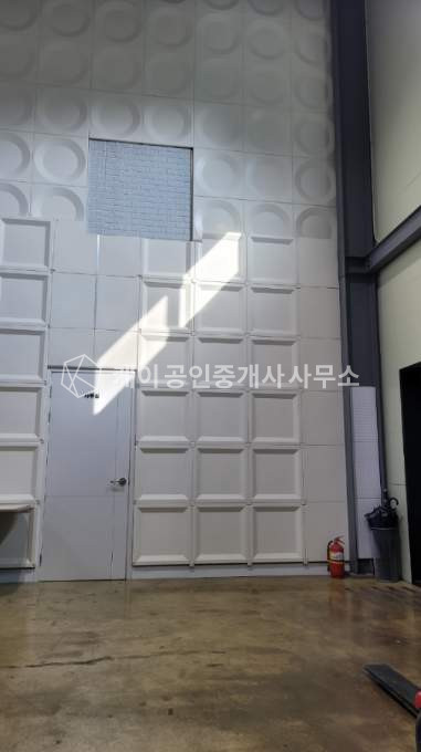 경기 파주시 조리읍 능안리 설문ic 5분이내, 대지 133평, 연면적 53평, 2종근생 매매, 복층 추가공간 12평, 단독마당 매매 매물번호 10646 사진 3