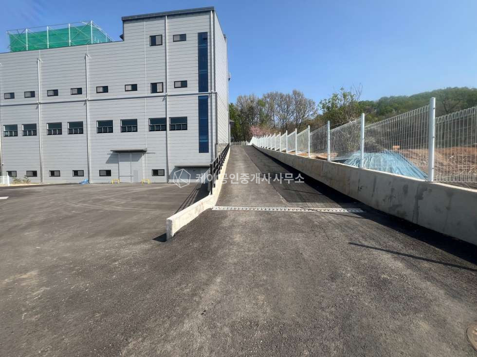 경기 고양일산동구 성석동 567평 대형 물류창고, 앞마당 285평 전용사용, 즉시입주가능 월세 매물번호 10847 사진 5