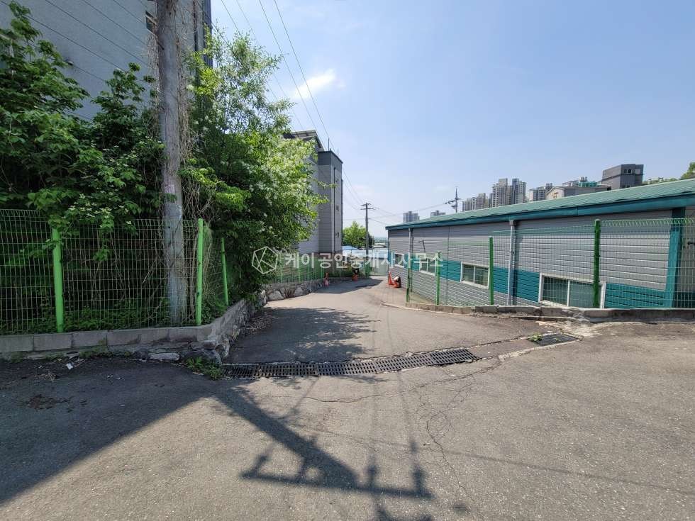 경기 고양일산동구 식사동 식사동, 단독마당 사용, 60평 2개동, 1종근생, 사리현ic 5분, 5톤차량 진출입 월세 매물번호 10852 사진 8