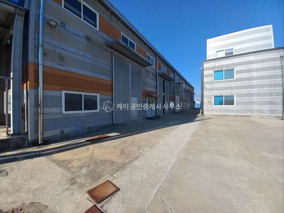 경기 화성만세구 팔탄면 화당리 팔탄면 마당 넓은 사옥형 단독공장 매매 매매 매물번호 10886 사진 3