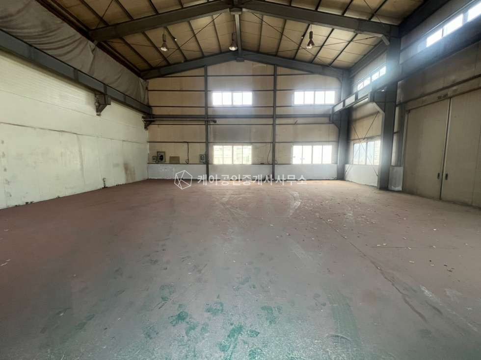 경기 김포시 하성면 원산리 A동 고전력 200kw, 네모 반듯한 75평 공장, 전차량 진입가능 월세 매물번호 10902 사진 3