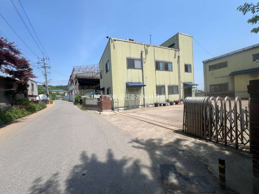 경기 김포시 하성면 원산리 A동 고전력 200kw, 네모 반듯한 75평 공장, 전차량 진입가능 월세 매물번호 10902 사진 5