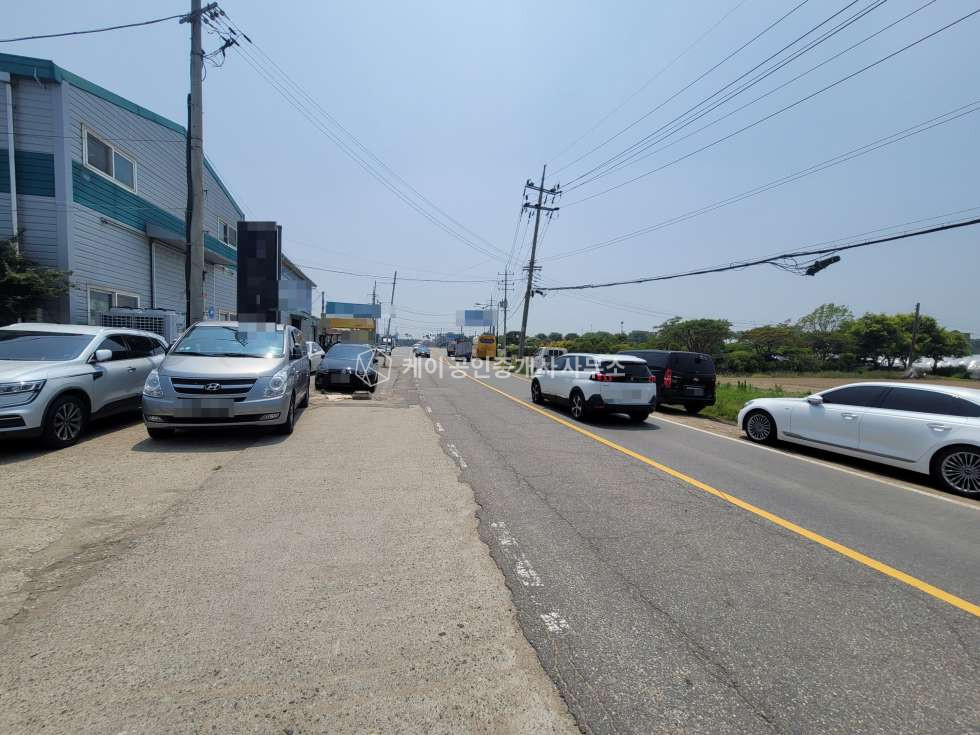 경기 고양일산동구 백석동 백석동 귀한매물 , 제2자유로 1분, 연120평 2종근생, 하수직관, 단독마당, 도로변 광고홍보효과, 대중교통 월세 매물번호 10984 사진 11