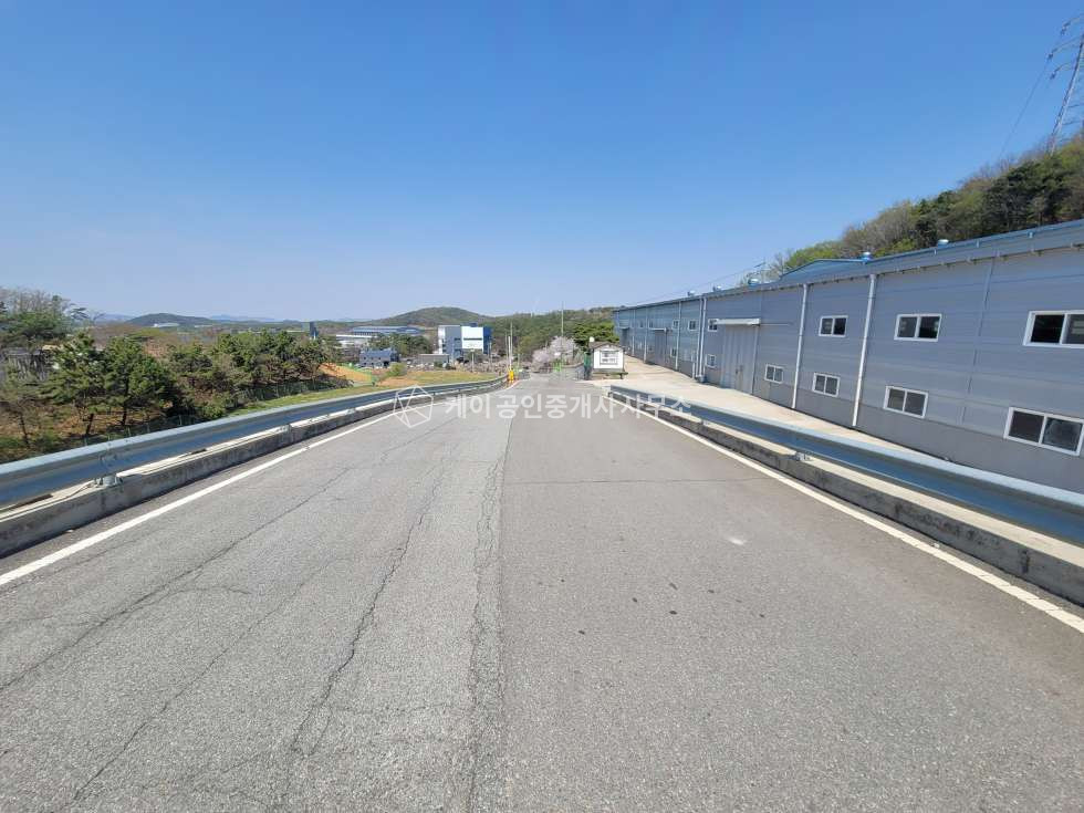 경기 파주시 월롱면 덕은리 파주시 초대형 공장, 사옥, 전력 900kw 이상, 40피트 츄레라, 산단ic 2분 매매 매물번호 10736 사진 13