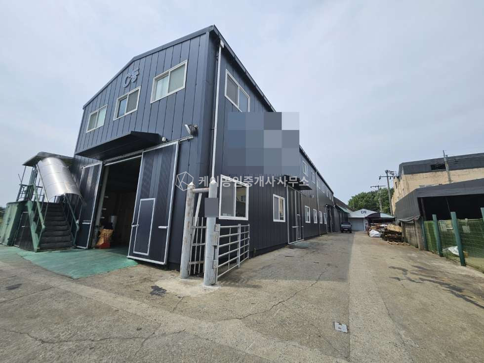 경기 김포시 통진읍 수참리 40피트츄레라O, 고전력200kw, 호이스트 4기, 통진IC인근, 도로지분없음, 리모델링 완료된 깔끔한 공장! 매매 매물번호 11018 사진 1
