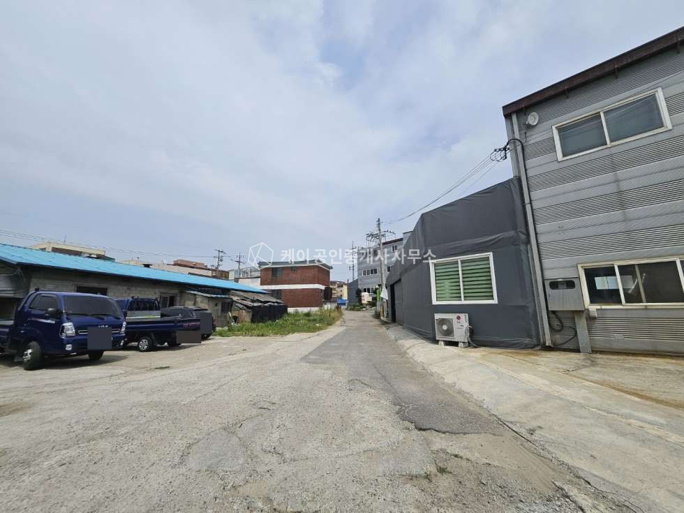 경기 김포시 통진읍 수참리 40피트츄레라O, 고전력200kw, 호이스트 4기, 통진IC인근, 도로지분없음, 리모델링 완료된 깔끔한 공장! 매매 매물번호 11018 사진 11