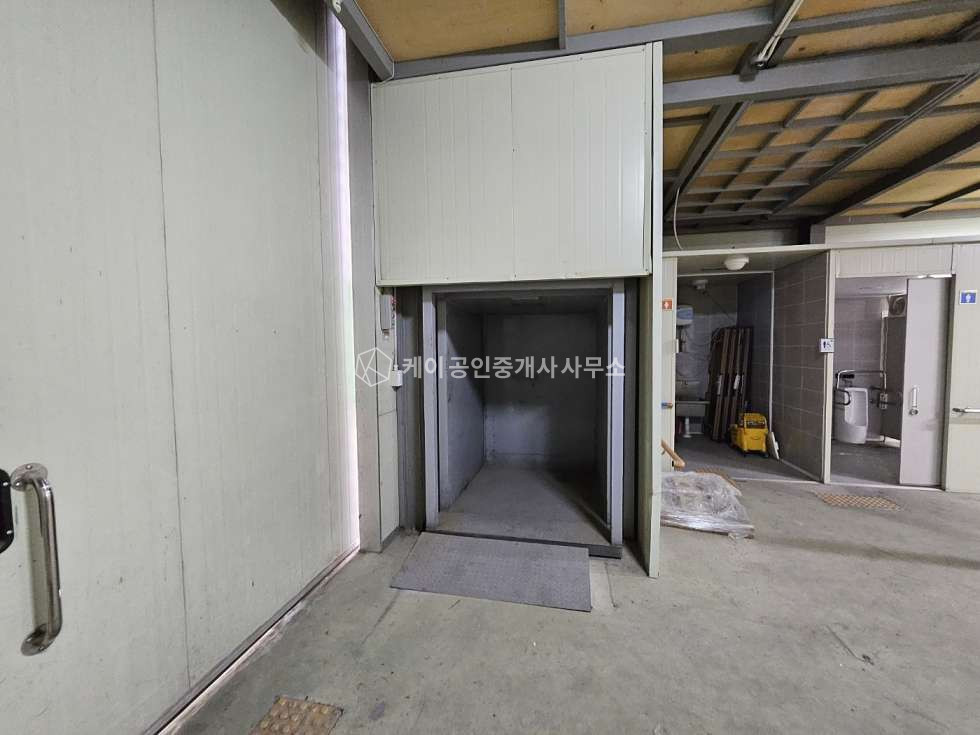 경기 김포시 통진읍 고정리 1동 화물 엘베O, 11톤차량 진입 좋은 98평 , 마당 매우 넓은 2종근생 월세 매물번호 10735 사진 5
