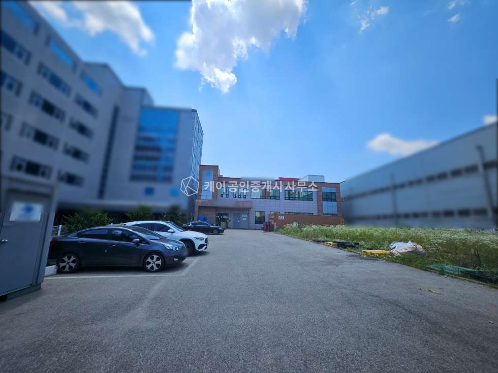 경기 김포시 양촌읍 학운리 1동 4차선대로변접, 단독마당, 전차량진입가능,내부사무실O, 깔끔한 공장 월세 매물번호 11043 사진 12