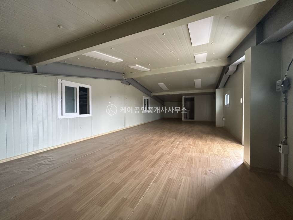 경기 파주시 광탄면 창만리 4동 광탄면 창만리 츄레라가능 사무실포함 약 107평 임대 월세 매물번호 11073 사진 5