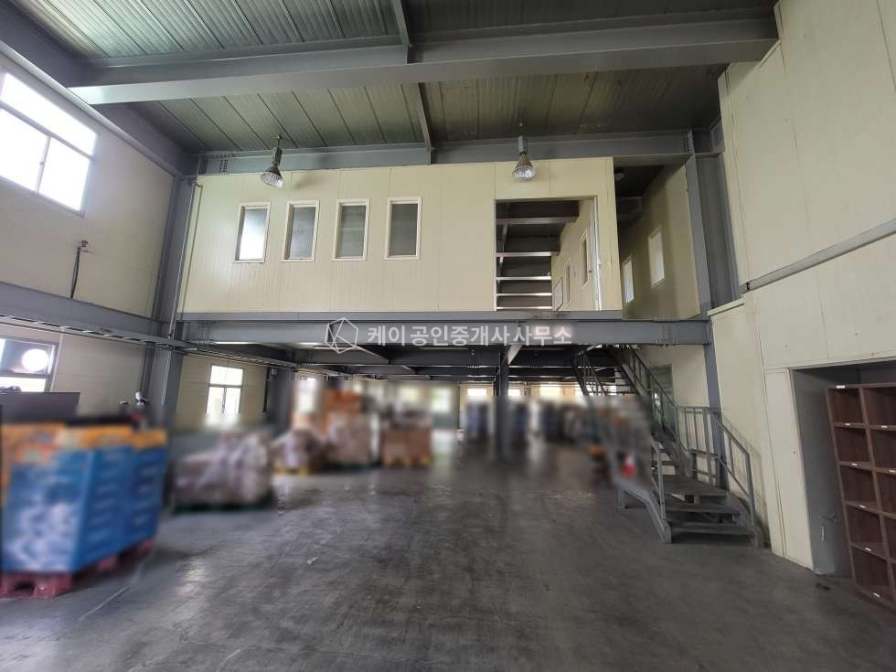 경기 파주시 신촌동 신촌동 대형 사옥형 공장,창고, 연 747평 2개동 구조, 고전력 290kw, 화물EV, 넓은 단독마당, 넓은 진입로, 40피트 츄레라 가능 월세 매물번호 11114 사진 10