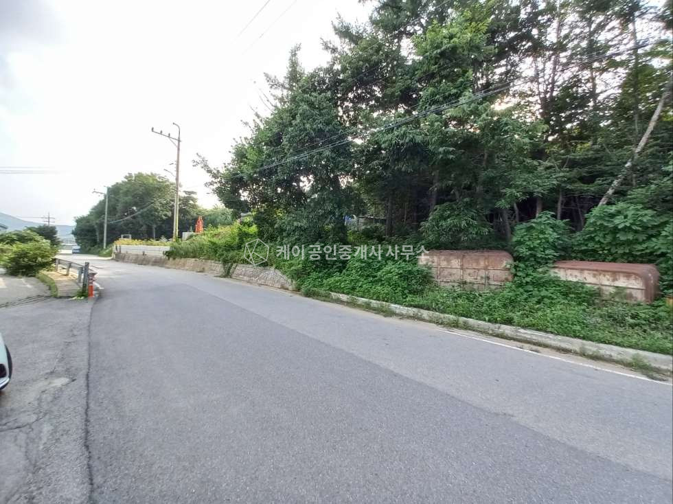 경기 파주시 광탄면 발랑리 123평 공장, 단독마당, 2차로로접함, 전차량진입가능한 공장 월세 매물번호 10499 사진 4