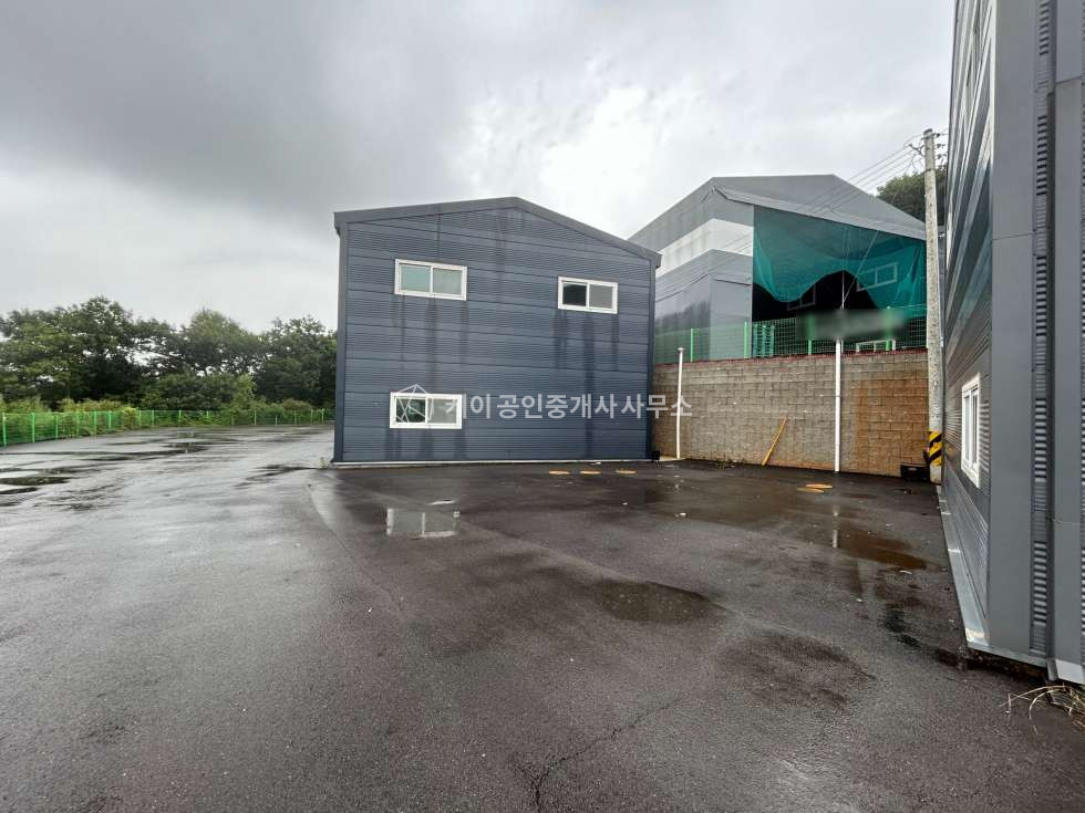 경기 김포시 하성면 마곡리 대지 1207평, 건 220평, 넓은 단독마당, 전차량 진입가능, 신축급 컨디션, 즉시입주가능 매매 매물번호 11127 사진 8
