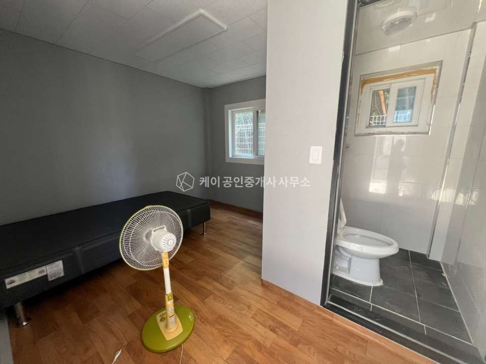 경기 김포시 하성면 원산리 신축급 공장, 넓은단독마당, 전차량 진입가능, 기숙사 보유 매매 매물번호 10903 사진 13