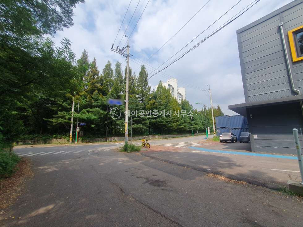 경기 고양일산서구 덕이동 제1동 2차선 도로접, 광고노출효과 최상, 연면적 383평,단독마당, 전차량 진입가능 매매 매물번호 11157 사진 3