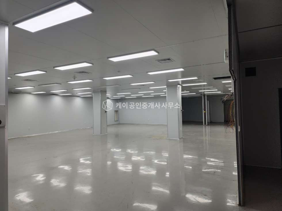 경기 고양일산동구 사리현동 사리현동 사옥형 공장 통임대, 분할임대 가능 1층 253평, 2층 225평, 창고 60평 월세 매물번호 10497 사진 2