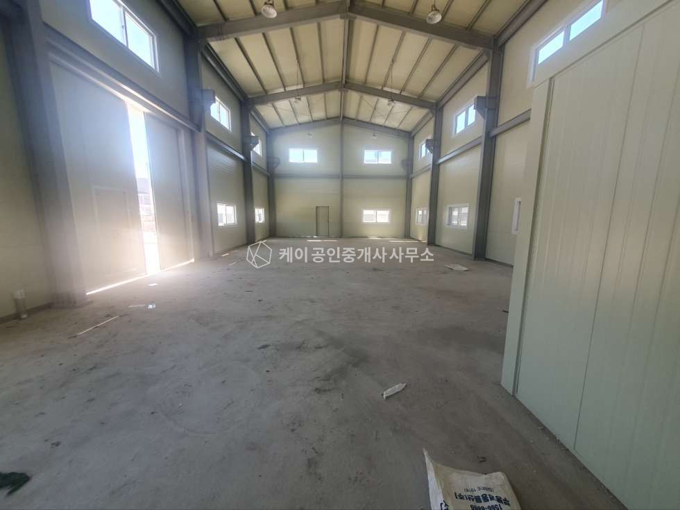 경기 김포시 대곶면 상마리 428평, 건물 60평, 신축, 넓은 단독마당, 대형차량 진입가능, 즉시입주 가능 매매 매물번호 11188 사진 4
