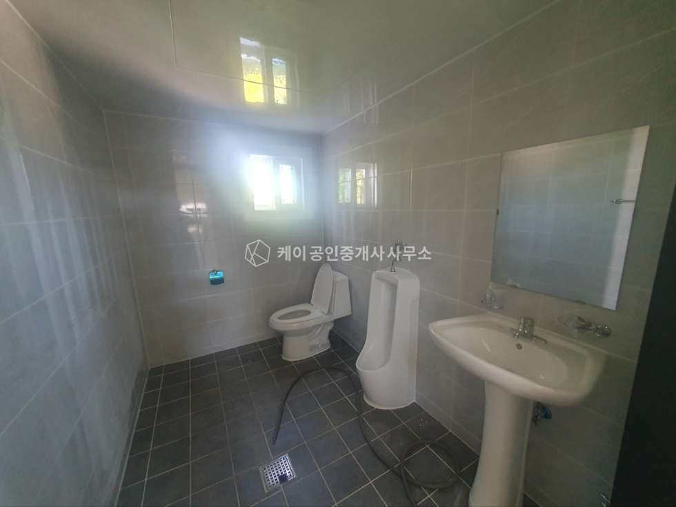 경기 김포시 대곶면 상마리 428평, 건물 60평, 신축, 넓은 단독마당, 대형차량 진입가능, 즉시입주 가능 매매 매물번호 11188 사진 6
