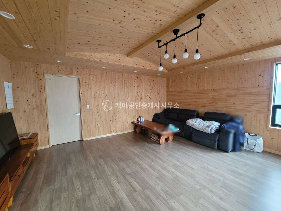 인천 서해구 원창동 A동 원창동 대지 1205평, 초대형천막 700평, 연면적 196평, 네모반듯한 단독마당, 사무실, 주거, 기숙사 시설 인테리어 매매 매물번호 11210 사진 8