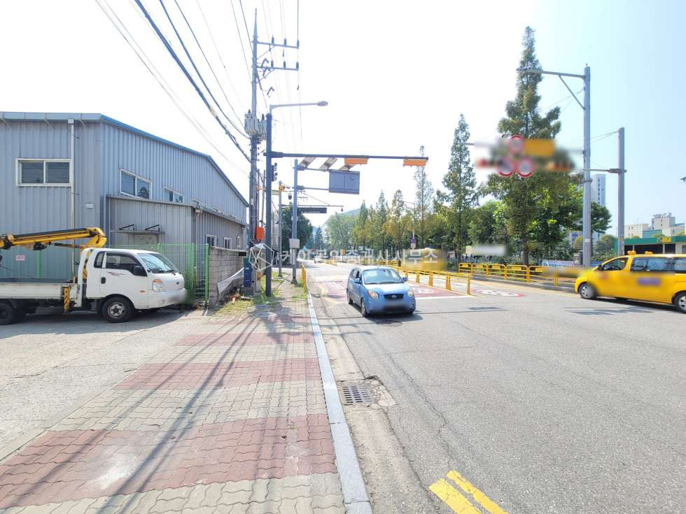 인천 제물포구 신흥동3가 인천항 인접, 신흥동3가 연 306평 단독공장, 넓은 단독마당, 고속도로 진출입 빠름, 40피트 츄레라 진출입 가능 월세 매물번호 11197 사진 9