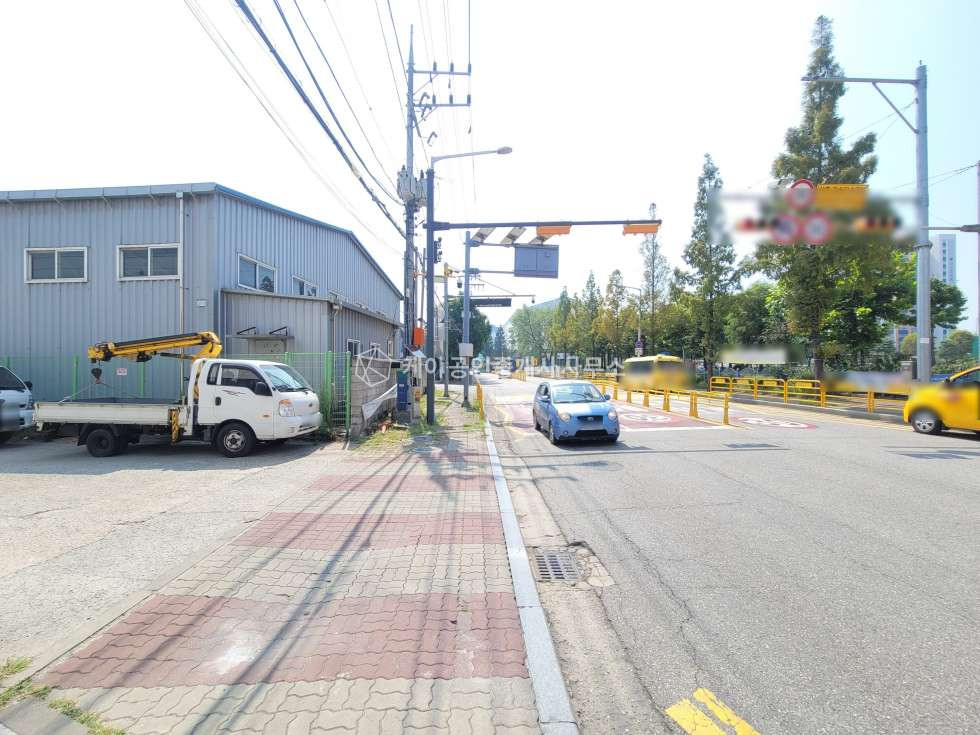 인천 제물포구 신흥동3가 인천항 인접, 신흥동3가 연 306평 단독공장, 넓은 단독마당, 고속도로 진출입 빠름, 40피트 츄레라 진출입 가능 월세 매물번호 11197 사진 10