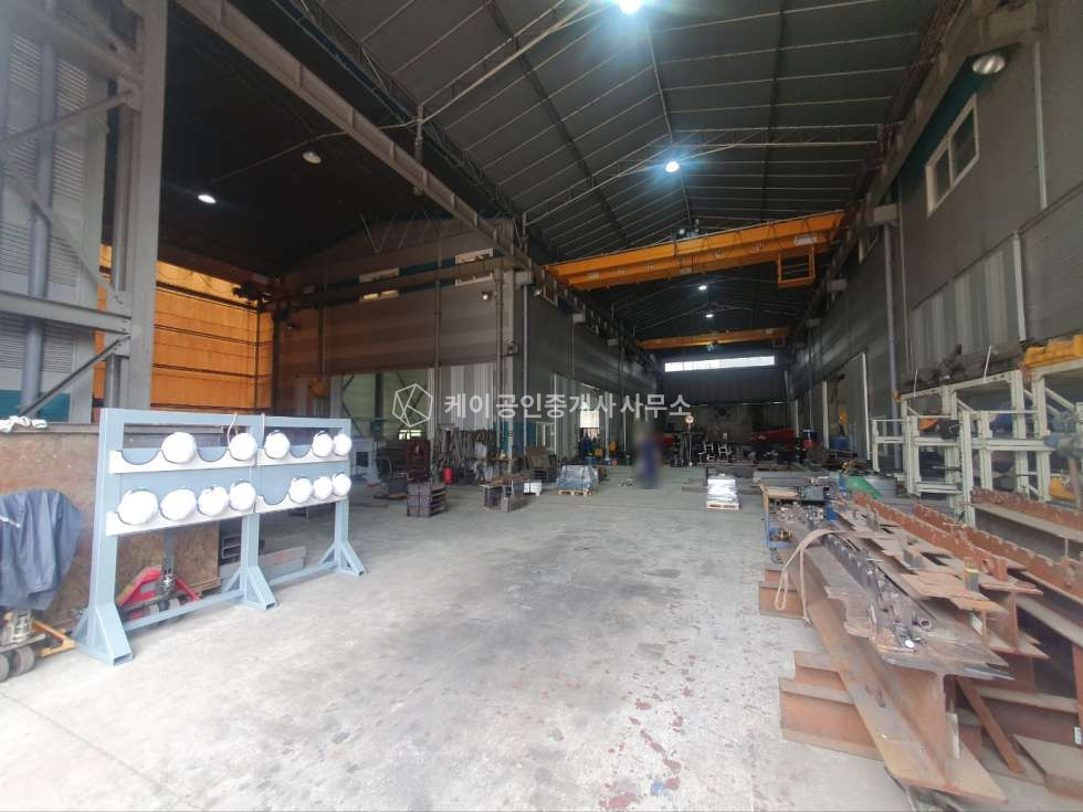 경기 김포시 대곶면 대명리 고전력 200kw, 층고10.4m, 호이스트 10기, 사무동 있음, 관리 잘되어있는 공장 매매 매물번호 11060 사진 1