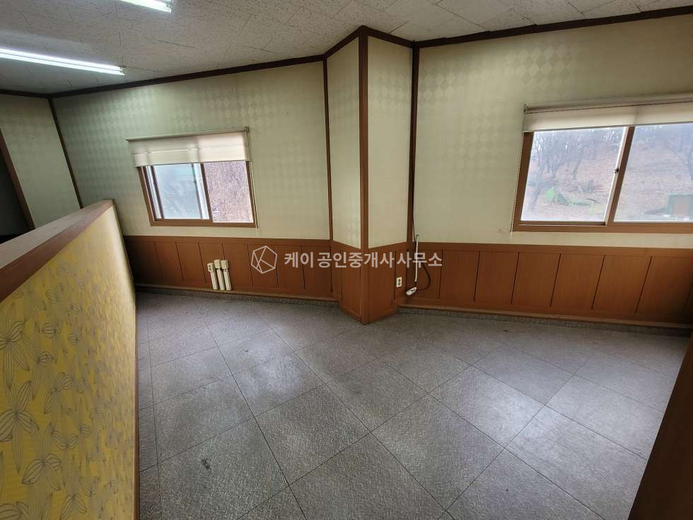 경기 고양덕양구 주교동 고양ic 1분, 연면적 194평 매매, 츄레라 진출입, 화물리프트, 단독마당, 주변시세대비 저렴한 매매가, 각종호재많음, 실사용 및 투자용도 강력추천! 매매 매물번호 10639 사진 14