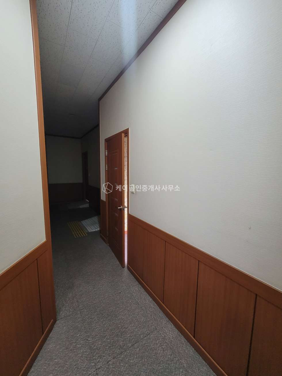 경기 고양덕양구 주교동 고양ic 1분, 연면적 194평 매매, 츄레라 진출입, 화물리프트, 단독마당, 주변시세대비 저렴한 매매가, 각종호재많음, 실사용 및 투자용도 강력추천! 매매 매물번호 10639 사진 17